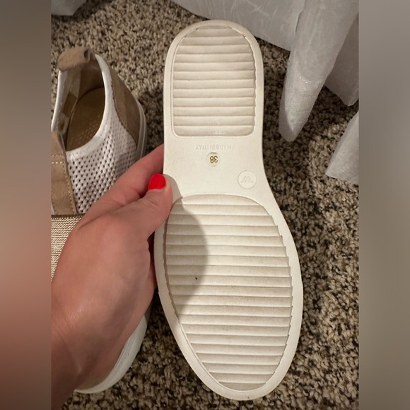 Clorinda Antinori The Naomi Camoscio New Biscuit Sneakers - Picture 8 of 9